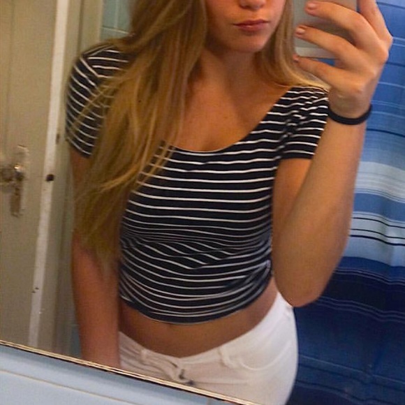 Navy blue stripe crop top! - Picture 1 of 1